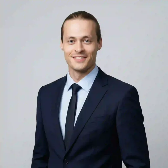 Кирилл Сухомлинов